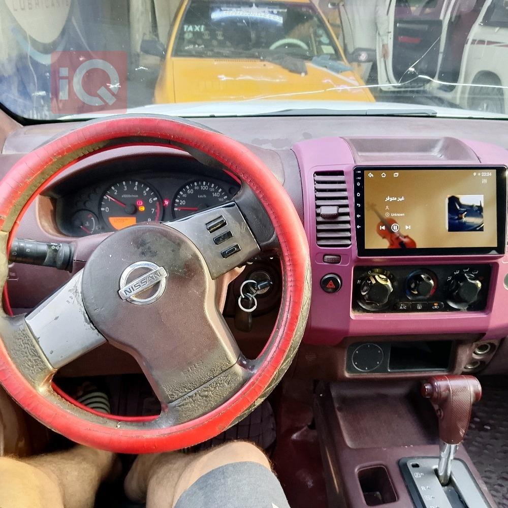 نيسان نافارا